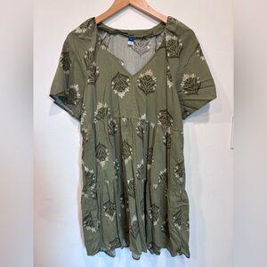 Old Navy Green Floral Midi Dress